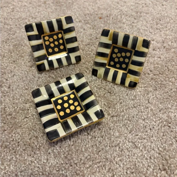 Mackenzie-Childs Courtly Stripe Knob - Picture 5 of 8